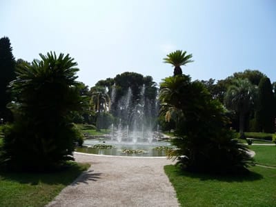 The beautiful Ephrussi Rothschild villa and gardens in Cap Ferrat.Join us on our 2018 Monaco Historique grand prix tour.