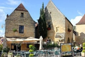 Domme, join us our Dordogne car tour