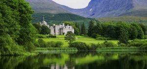 Join us on our escorted car tour to the Scottish Highlands
